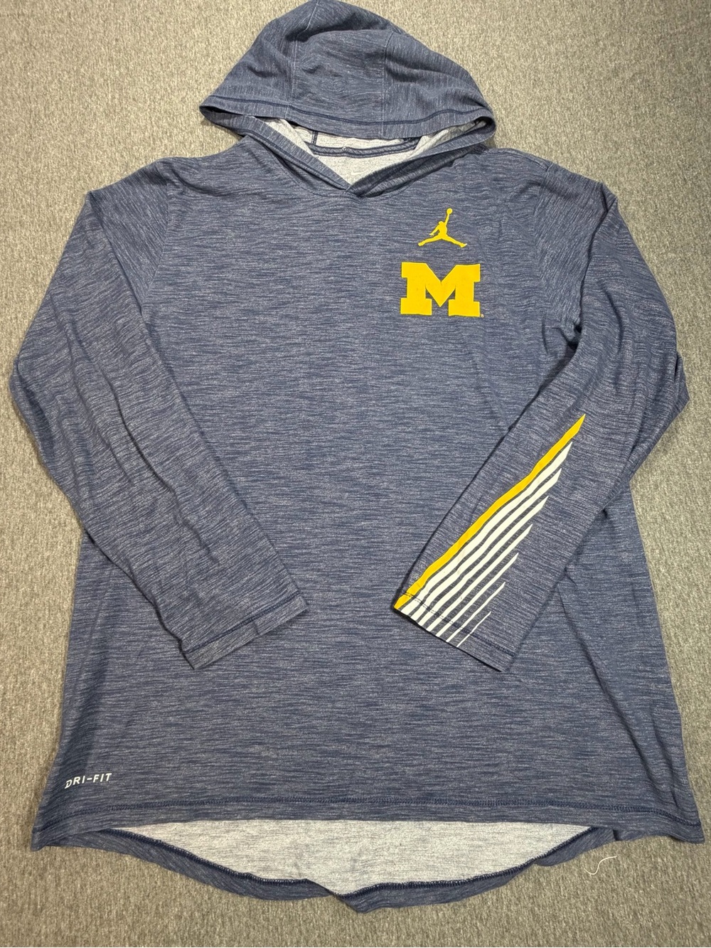 Jordan Nike University of Michigan Wolverines T Shirt Hoodie Pullover Mens Large